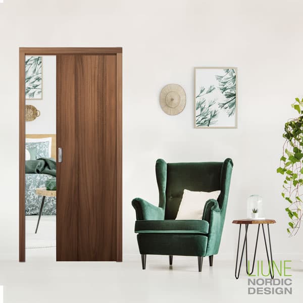 Mountain | D6 Walnut veneer door