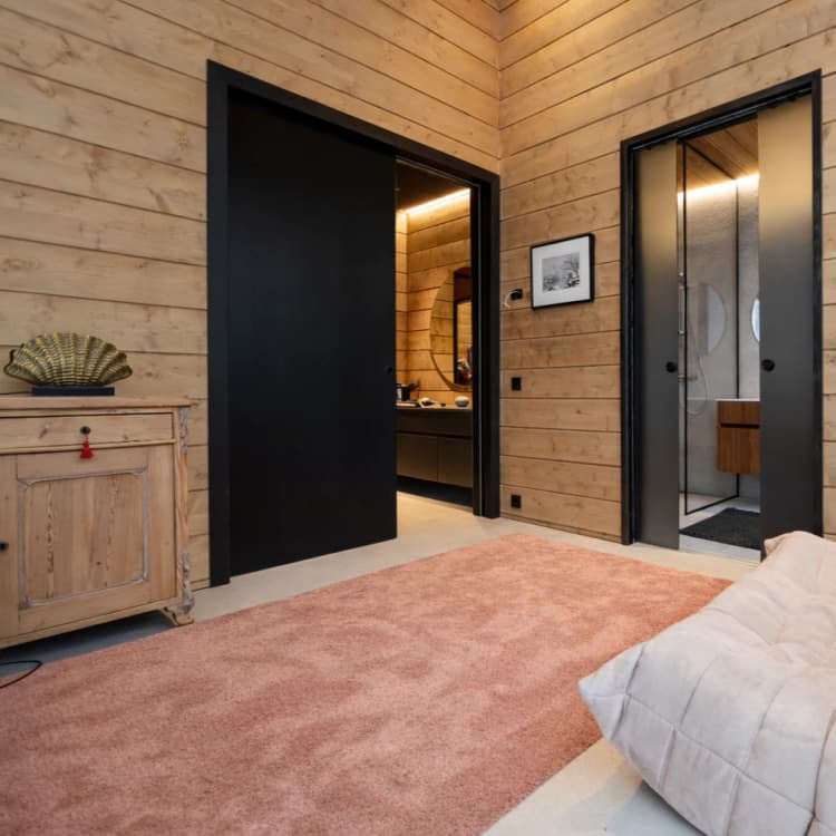 Mountain | D6 Black veneer door